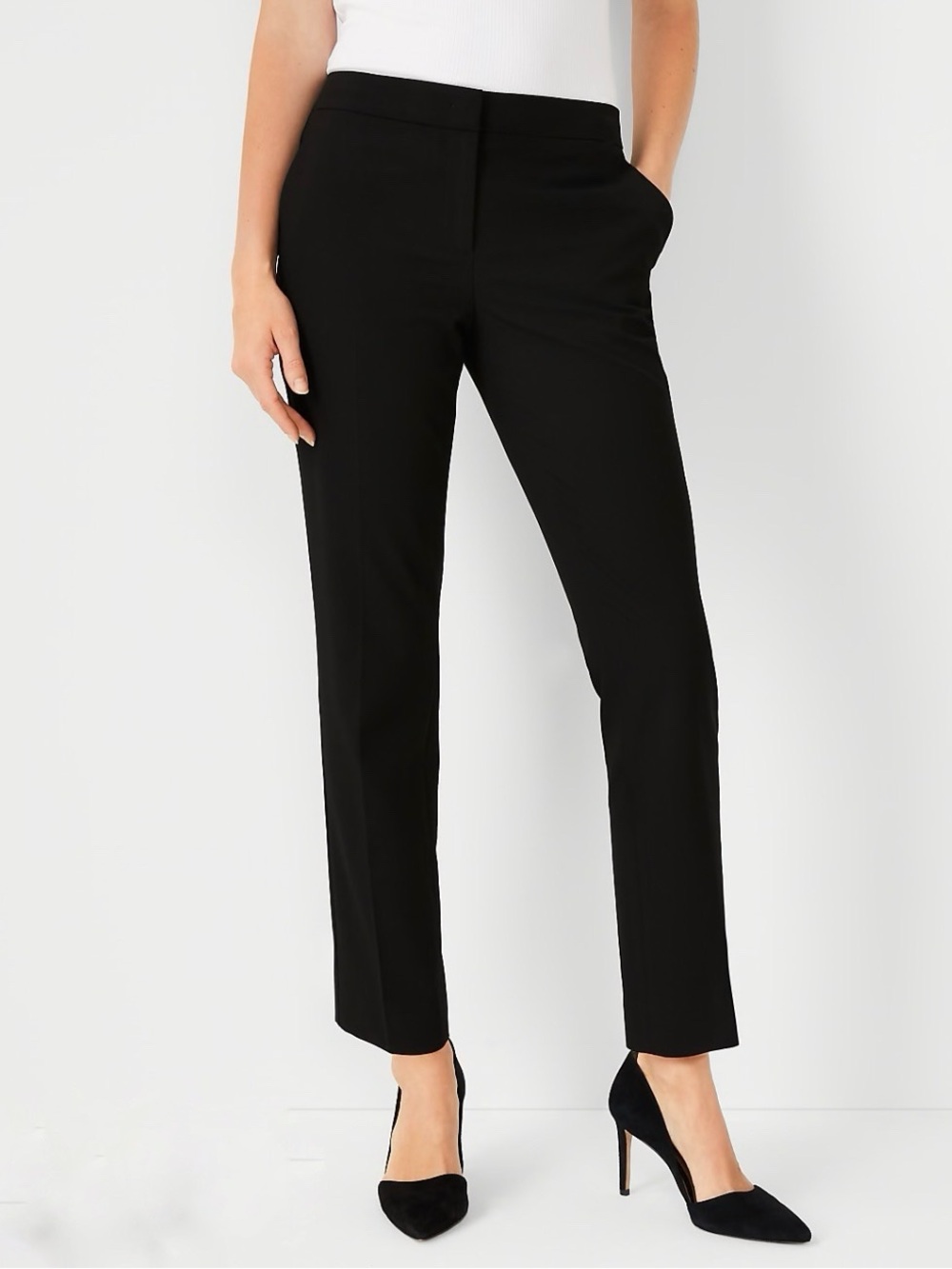 Ann Taylor Black ankle pants size 8